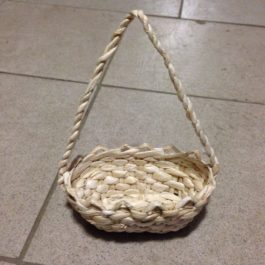 Корзина из кукурузы